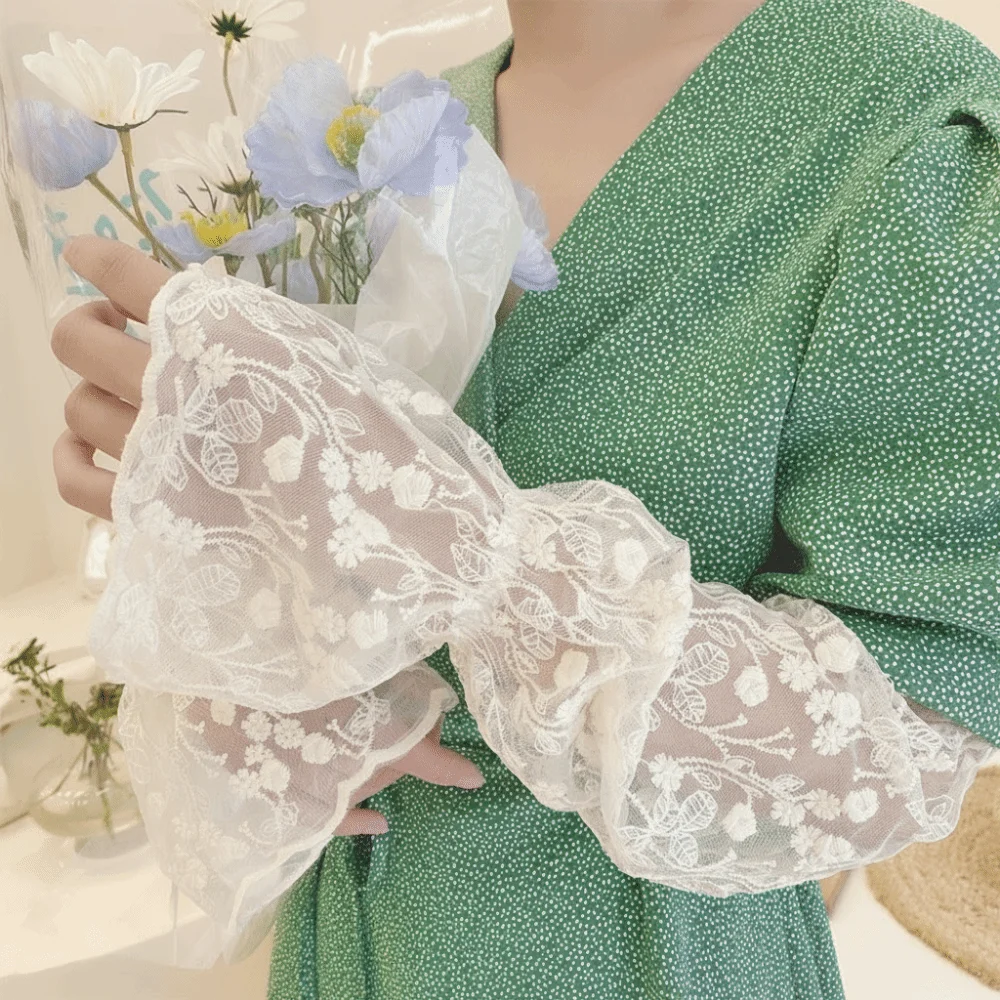 

Simple Elastic Ice Silk Sleeves Hollow Mesh Sunscreen Arm Sleeve Flower Thin Sun Protection Cover Driving