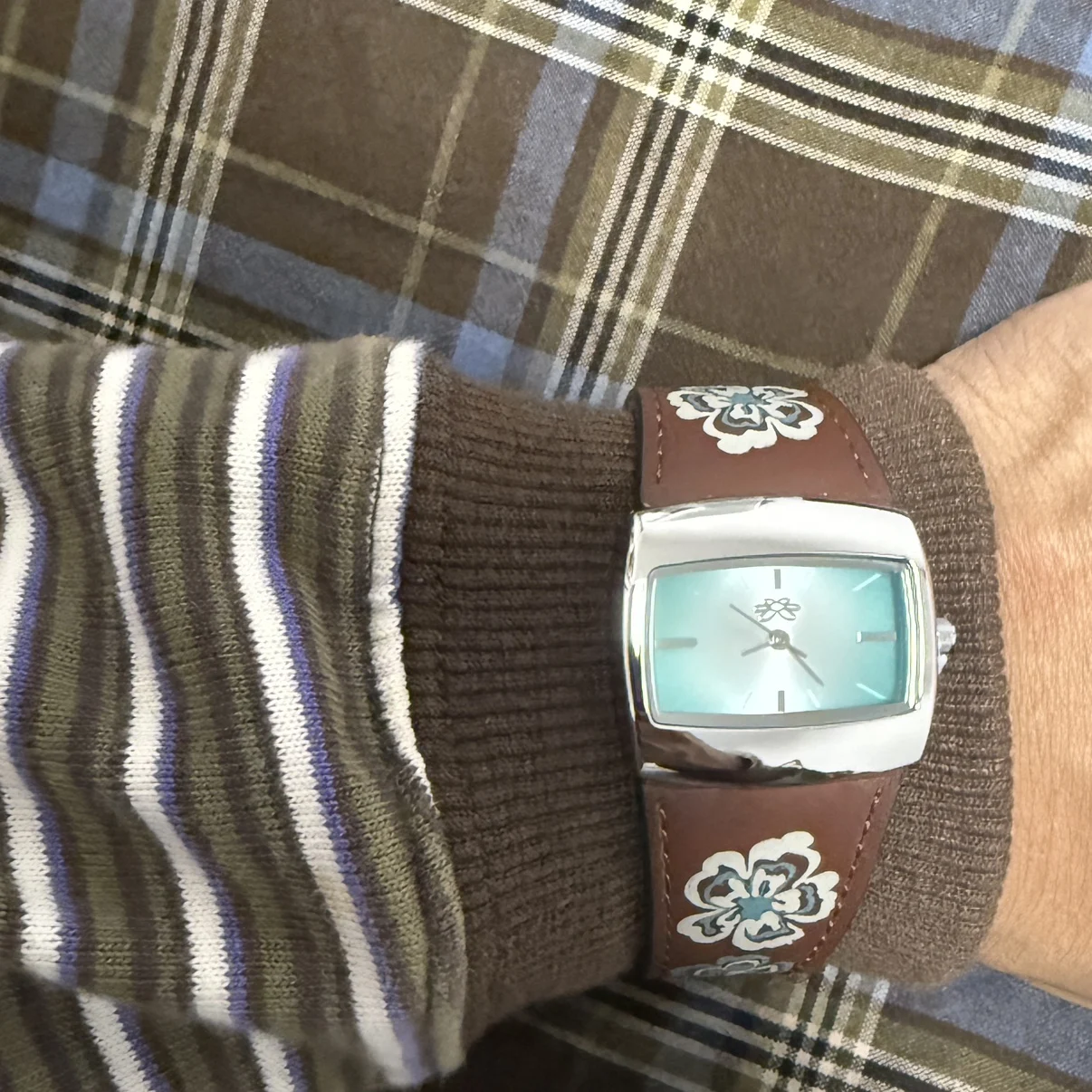 Original Vintage Classic Flower Belt Small Brown Watch Square Niche Quartz Watch Unisex Floral Shape Blue Dial