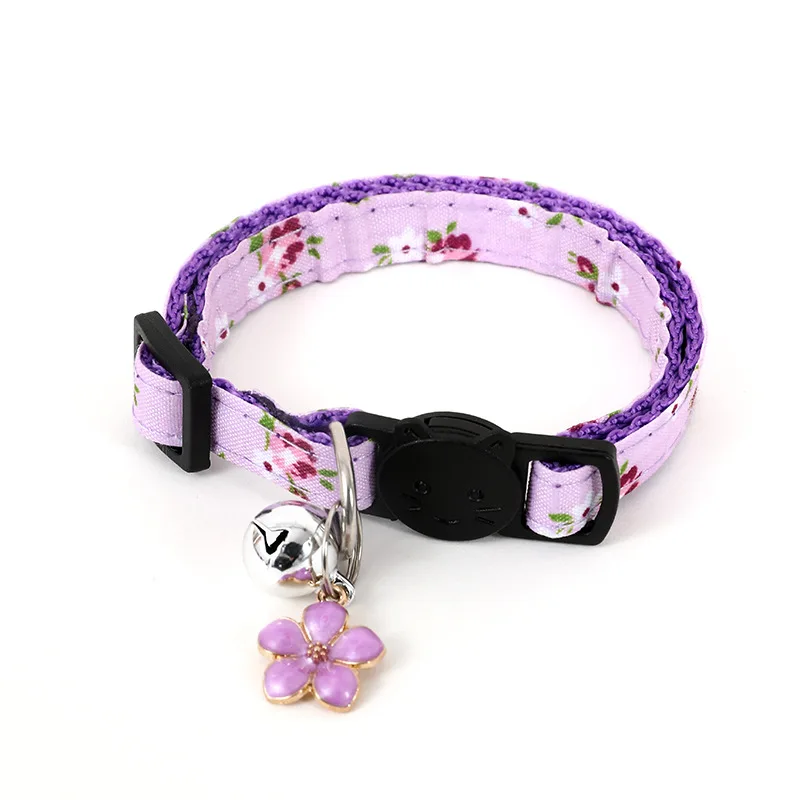 Breakaway Cat Collars with Bells & Pendant Flower Cat Collar Adjustable Collars for Cats and Puppy Outdoor Pet Supplies