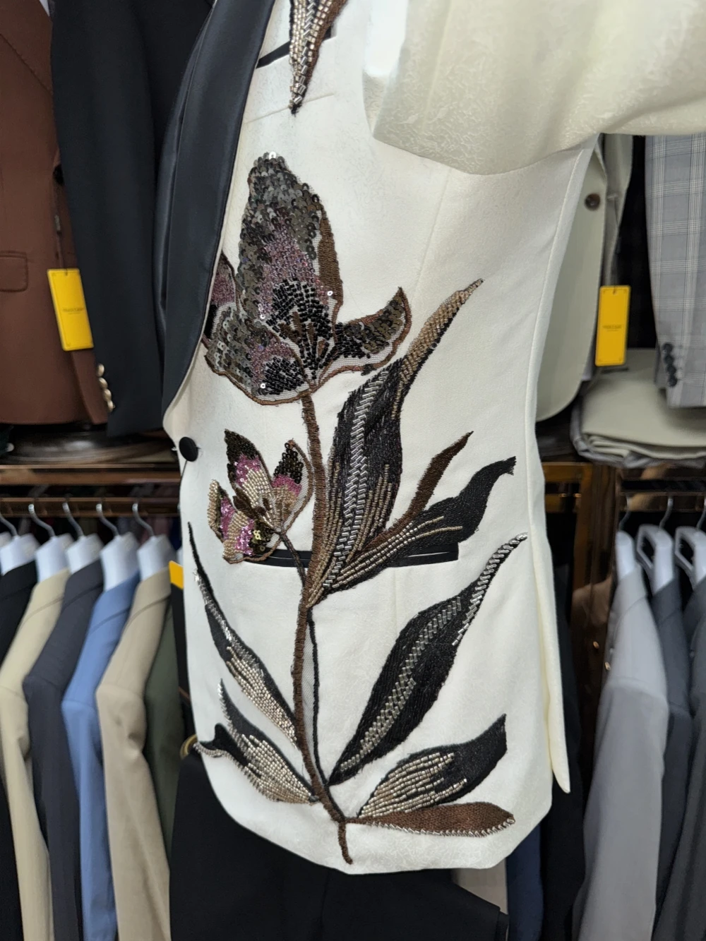 Elegant Mature Embroidery Beaded Suit Set 3 Pieces For Men Dancing Wear,Handsome Slim Fit Shawl Lapel Men's Suits Party Tuxedo