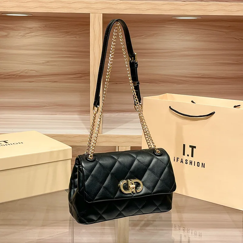 sac-a-langer-elegant-et-tendance-de-style-parisien-pour-femme-sac-a-main-chic-en-cuir-sac-bandouliere-de-createur-style-vintage-minimaliste-grand-sac-fourre-tout