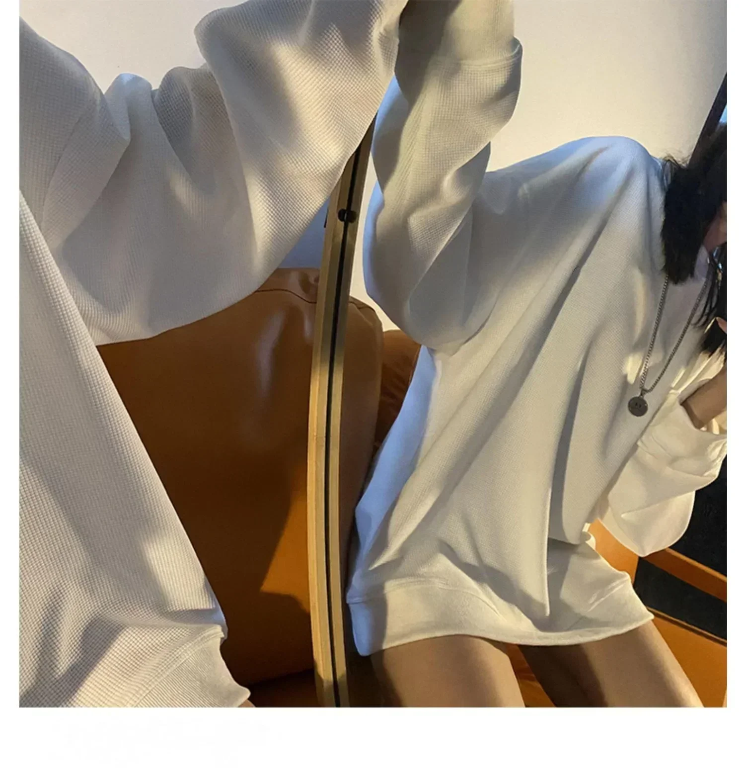 

Весна и лето 2024, новая женская однотонная футболка с длинным рукавом, модный и повседневный свободный топ для бега с большим круглым вырезом