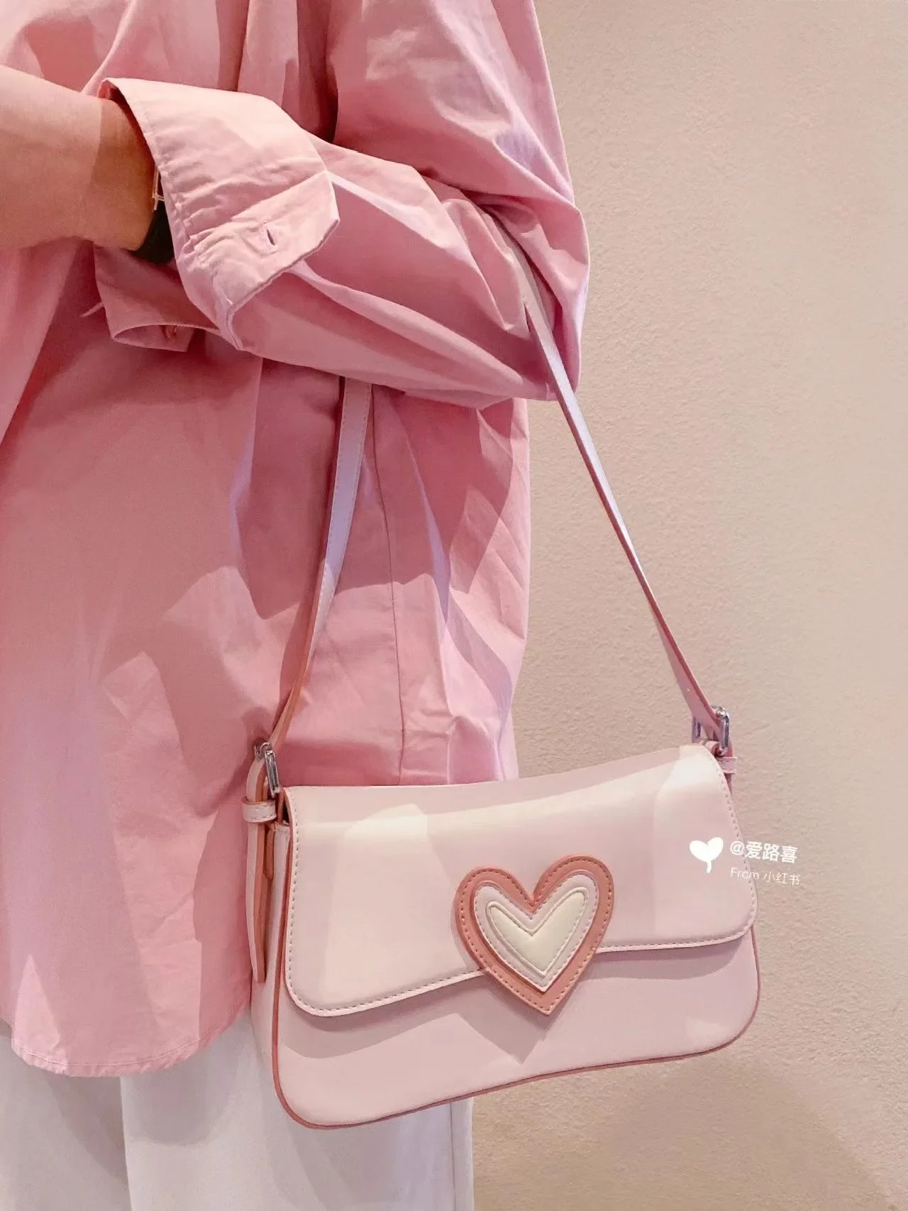 Pink Heart Women\'s Shoulder Bags Small Square Flap Underarm Bag Fashion Love Ladies Armpit Bag Clutch Purses Female Handbags