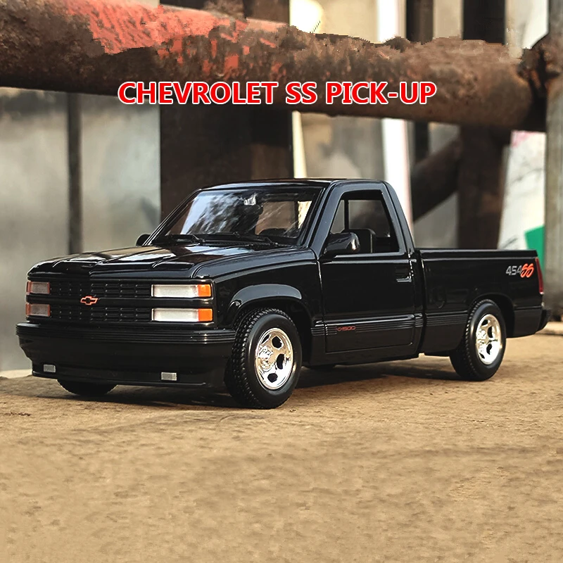 Maisto 1:24 Chevrolet 454 SS Pickup Alloy Car Model Simulation Diecast Metal Off-road Vehicle Car Model Collection Kids Toy Gift