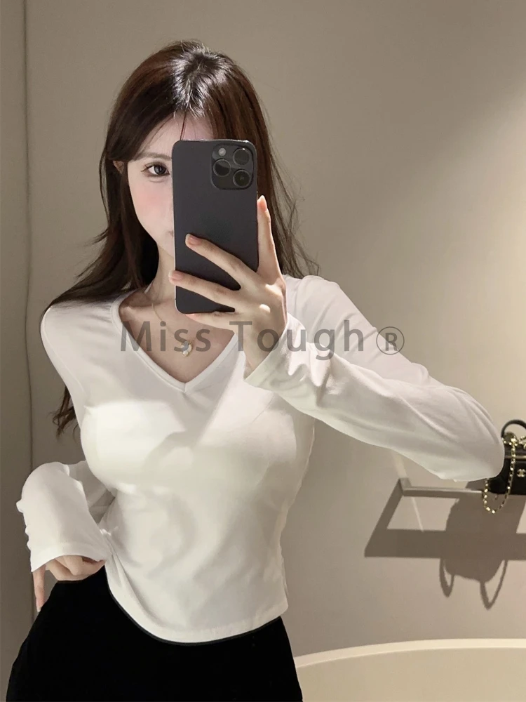 Nero Retro See Through Slim t-Shirt donna 2024 Fashion Sexy Lace Fit Tee Shirt Y2k E-Girl manica lunga Bottoming top Mujer nuovo