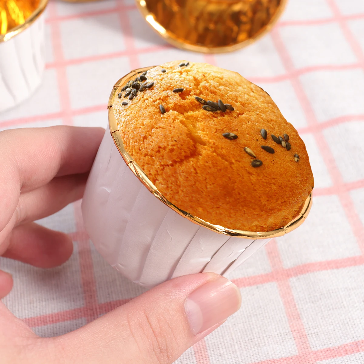 

100Pcs Tin Foil Cake Cups Leak-Resistant Disposable Curled Edge Baking Cup Wrappers Cupcake Party Supplies Dessert Bowls