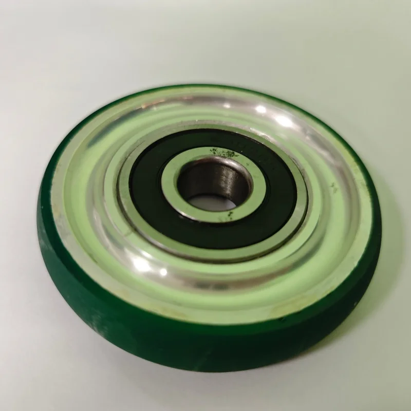 

Высококачественный резиновый прижимной ролик для бумаги, прессовочный ролик для бумаги, запасные части для печатных машин KBA