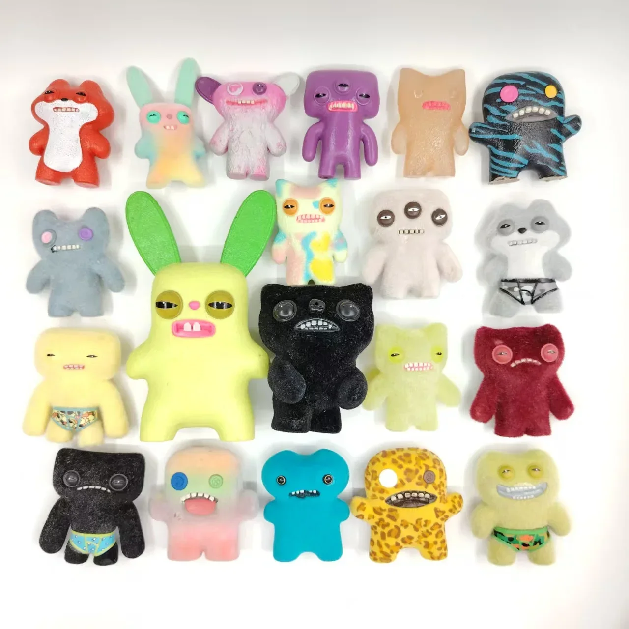 

Original Fuggler Figure Ugly Monster Tooth Wide Eyed Weirdo Grin Screech V3 Pendant Collection Model Toy Kids Best Birthday Gift