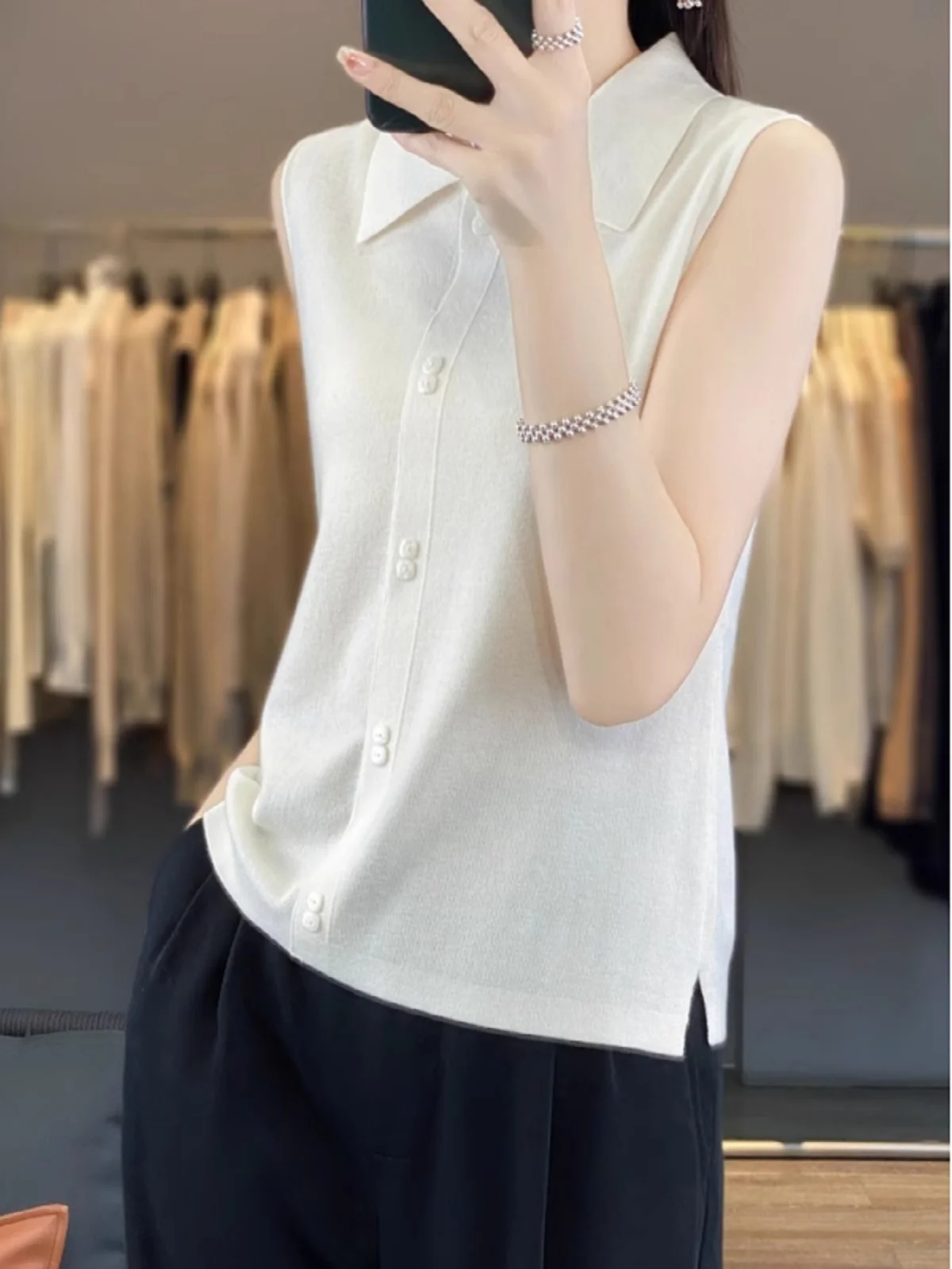 เสื้อกั๊กคอปกแฟชั่นสำหรับผู้หญิงไซส์ใหญ่ สวมใส่ได้ทั้งเป็นเสื้อตัวในและตัวนอก สำหรับฤดูใบไม้ร่วงและฤดูหนาว ดีไซน์ใหม่ เหมาะสำหรับใส่ไปทำงาน