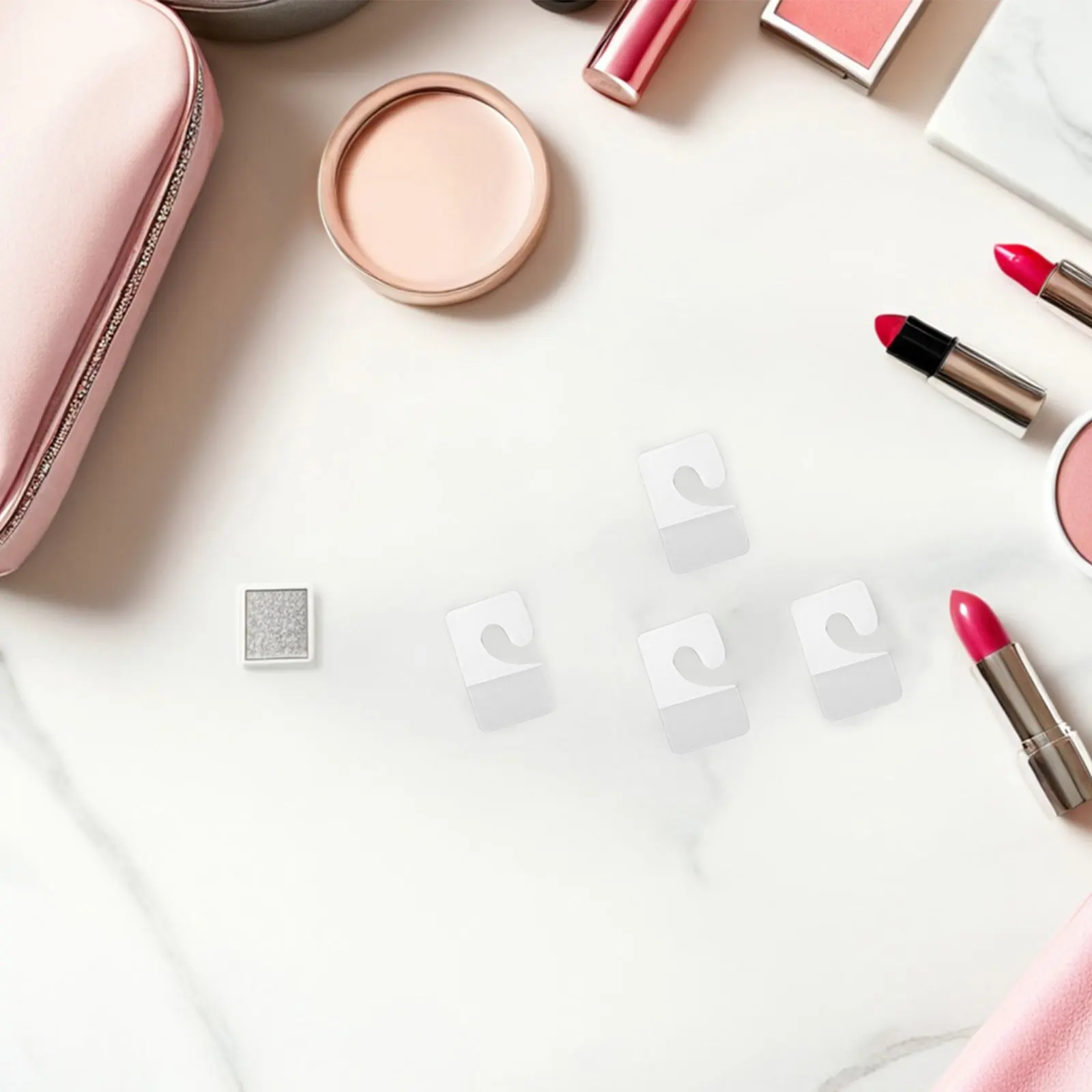 

45 шт. прозрачных самоклеящихся пластиковых держателей для этикеток с отверстием для подвешивания, крючки для демонстрации товаров, необходимые для розничных магазинов