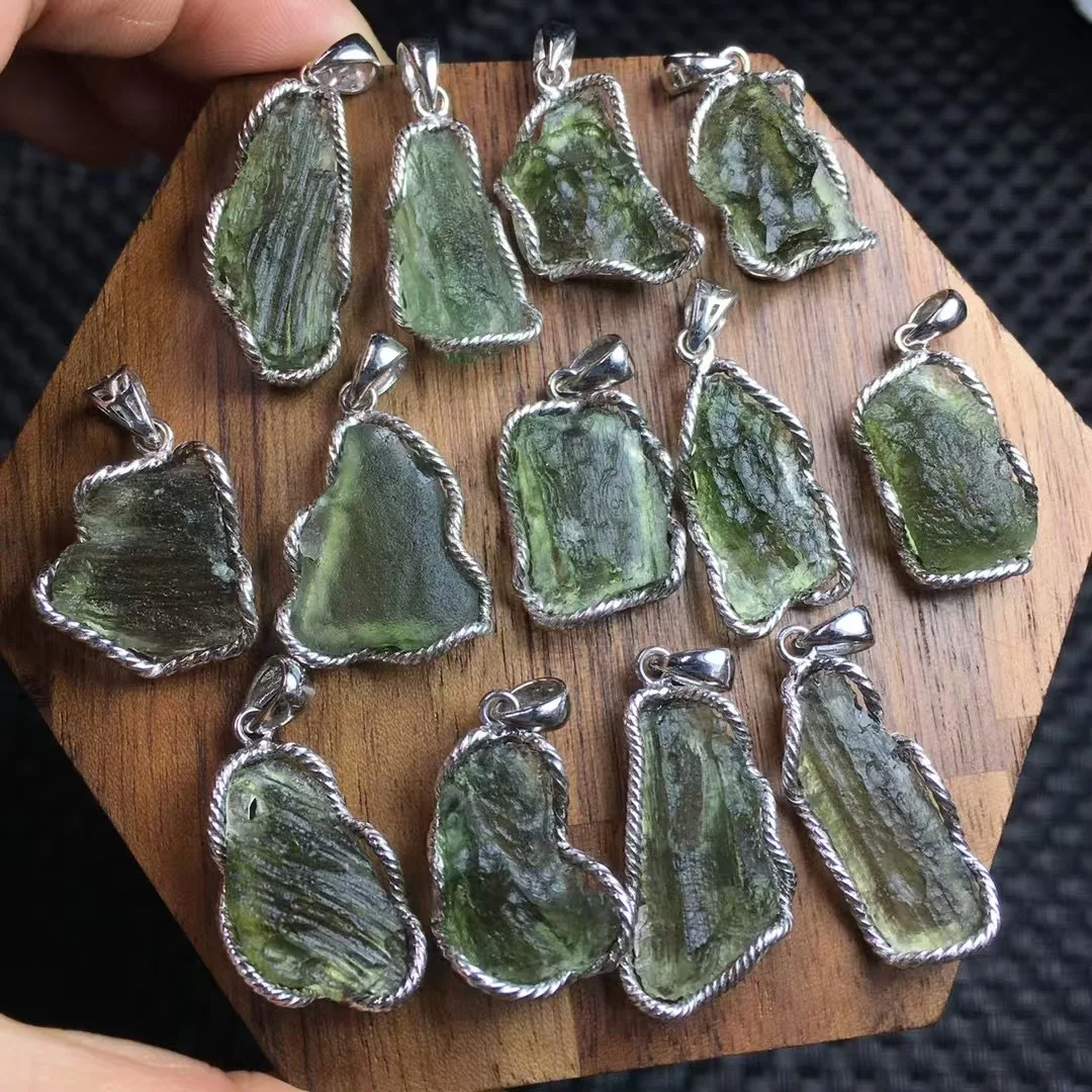 Unit One Piece 925 Silver Buckle With Big Natural Moldavite Crystal Healing Ore Gemstone Pendant