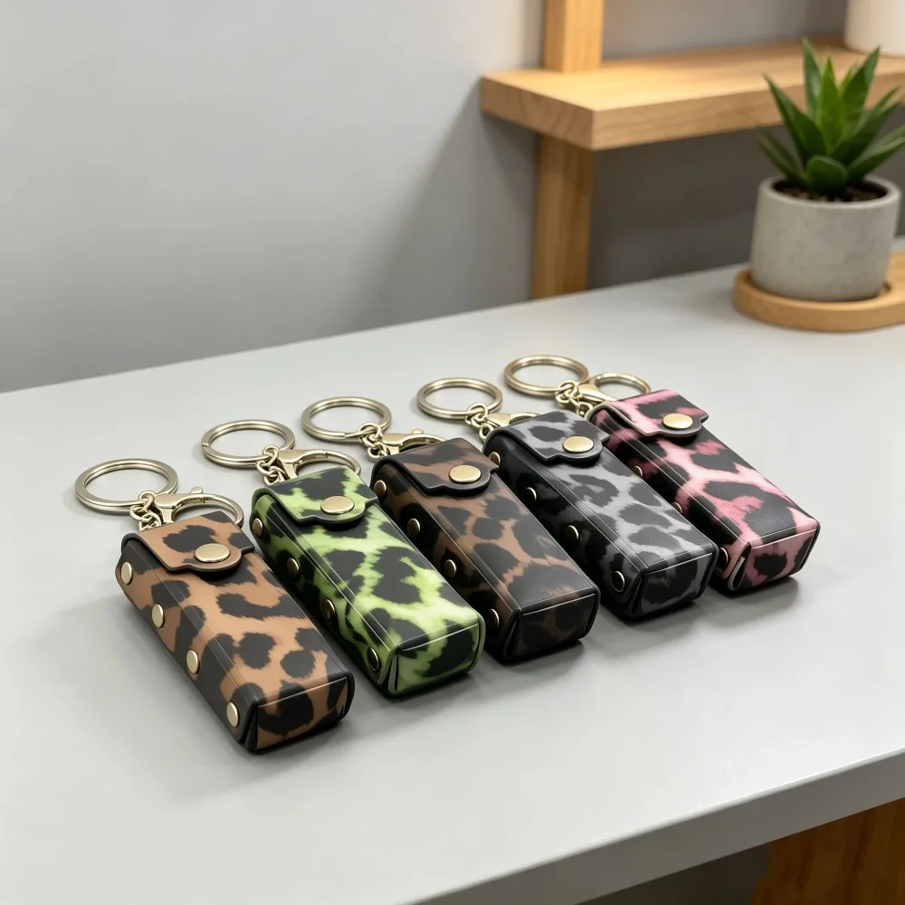 Leather keychain man women waist hanging pendant leopard print keyring creative metal key bag pendant couple gift lipstick pouch