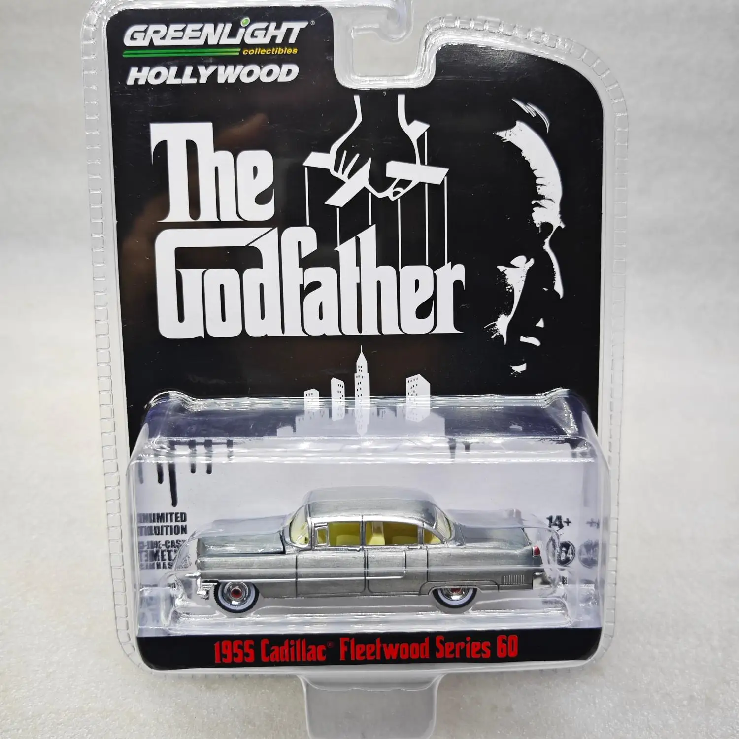 

Greenlight 1:64 1955 Cadillac Fleetwo Alloy car model simulation collection boy gift