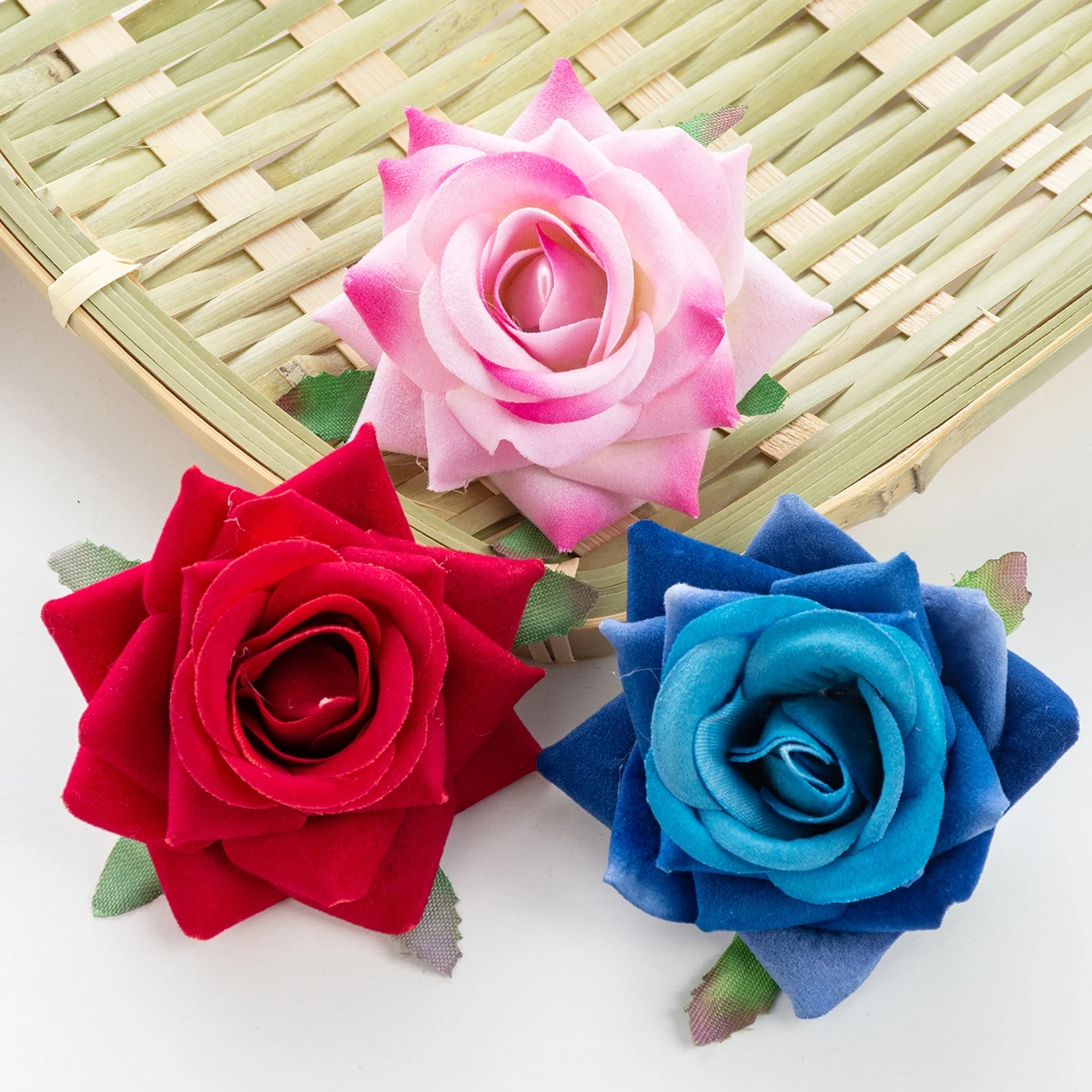 50/100 Stück Künstliche Blumen 6CM Seidenrosen Braut Großhandel Material Heimdekoration Hochzeitsdekoration Scrapbooking Handwerk Blumen Geschenke – Detail 1