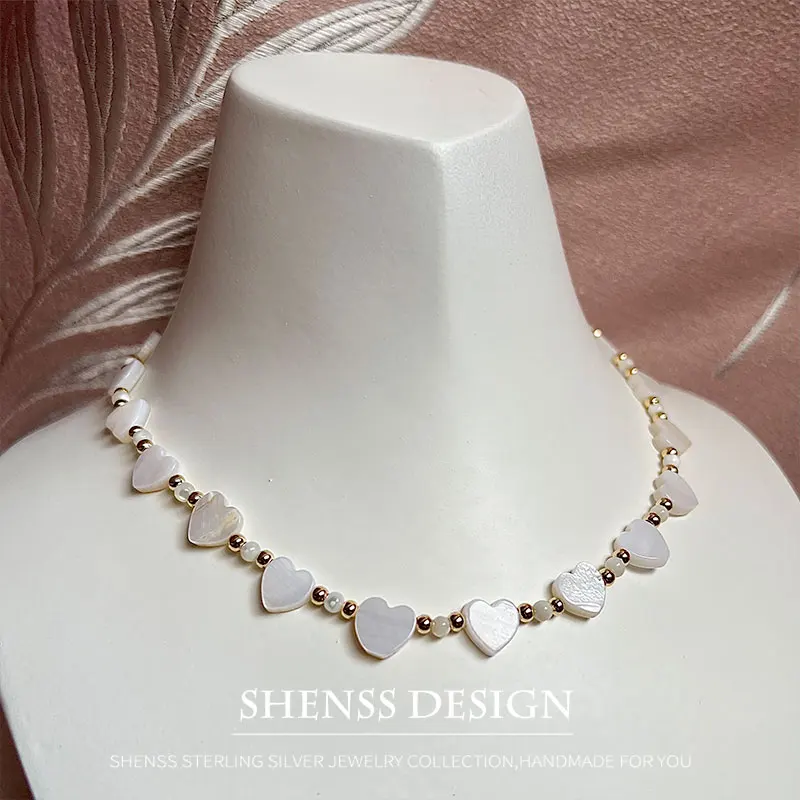 Cute and Elegant Peach Shell Heart Short Necklace for Women