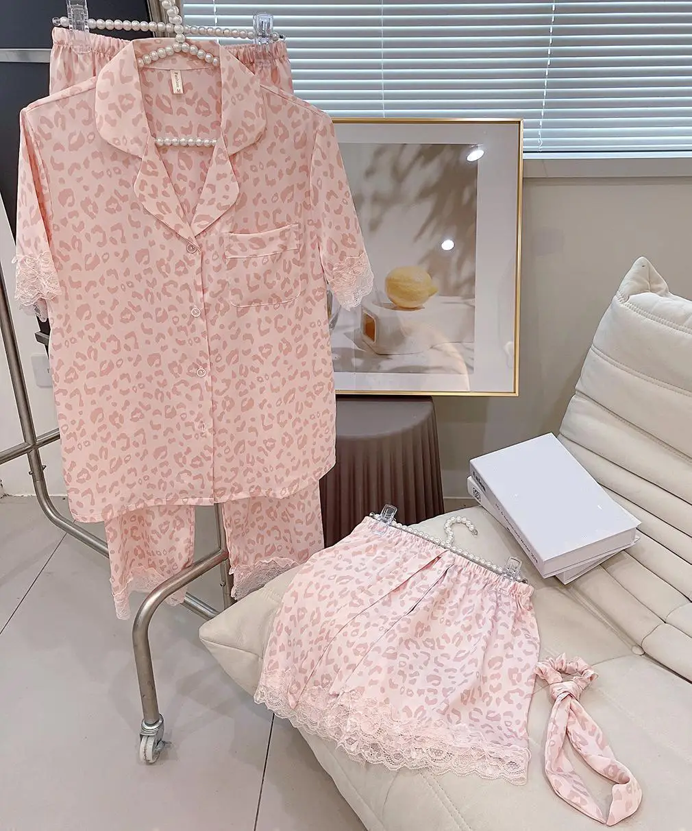 Pyjama en satin soyeux à manches longues pour femmes, vêtements de nuit d'été, ensemble de nuit de printemps, pyjama en dentelle trempée, vêtements de maison décontractés, 3 pièces