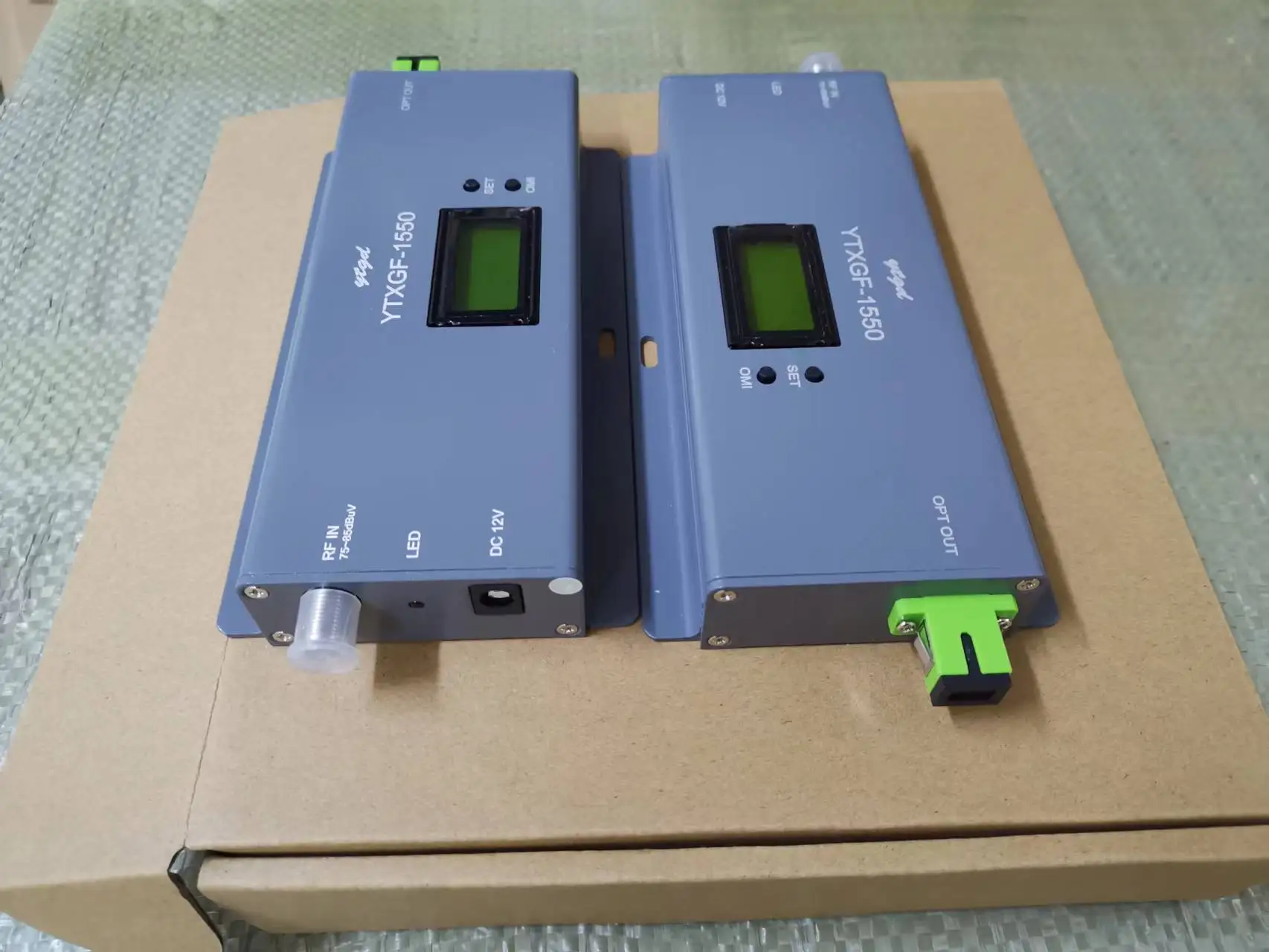 1550nm/1310nm  Mini Optical Transmitter for Indoor CATV & FTTH Networks  SC/APC Connector 10km Fiber Optic Distance