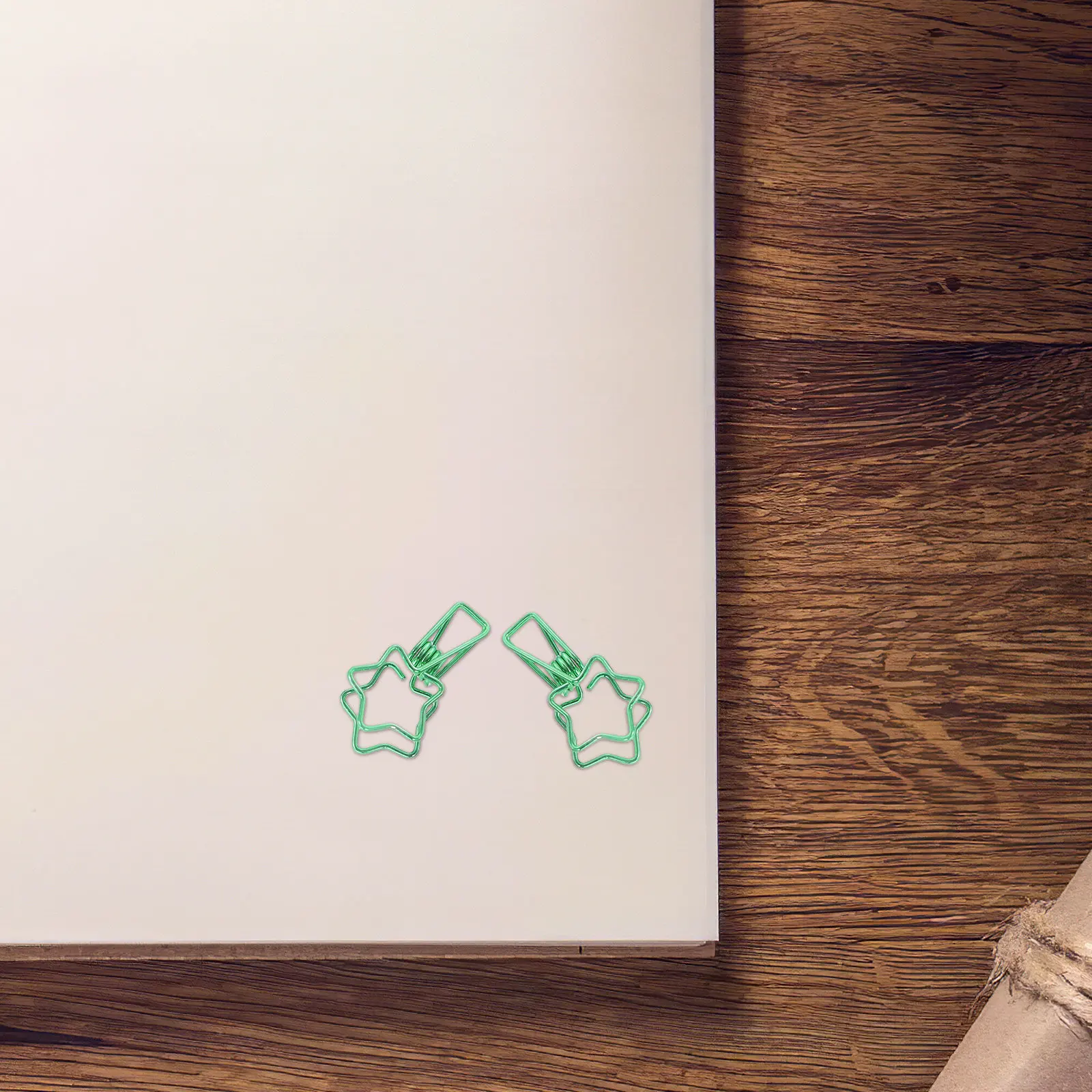 

50Pcs Star Shaped Metal Paper Clips Green .38 Inch Cute Decorative Binder Clips for Office School Crafts Bookmarking