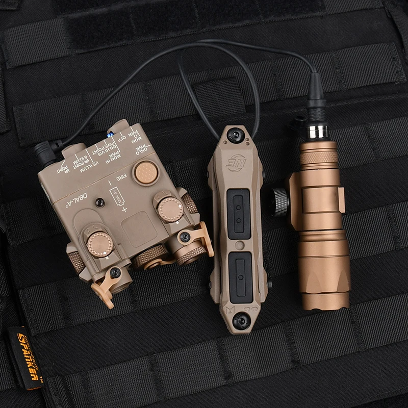 Tactical WADSN DBAL-A2 Airsoft No IR Version Red Green Blue Dot Pointer Laser Sight M300A M600C Powerful Flashlight Weapon Light