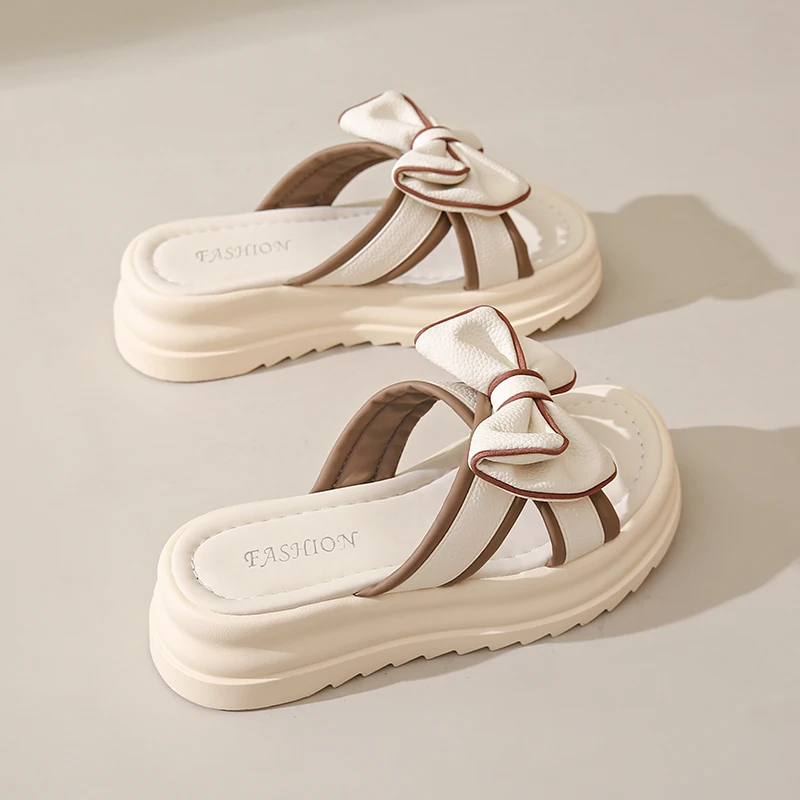 

Women's Butterfly Knot Sandals Summer 2025 Flat Heel Beach Slippers Soft Luxury Designer Sandal Casual Shoes for Outdoor Walking