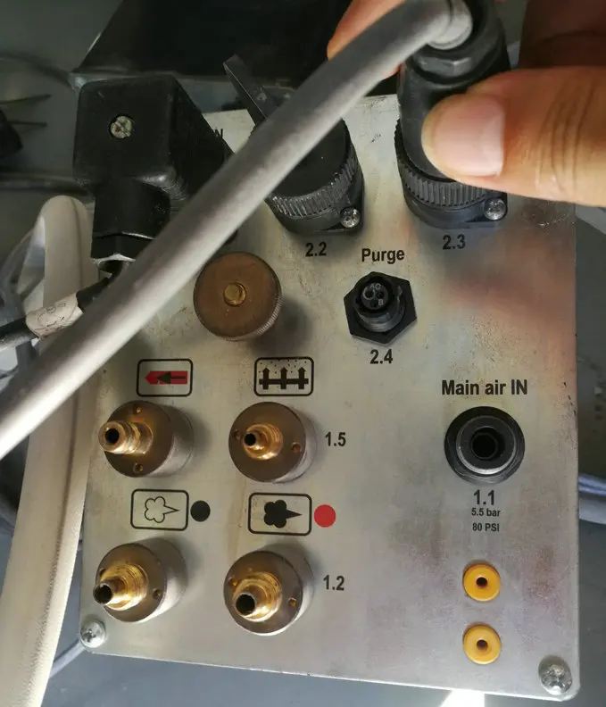 Operación del controlador host y solución de problemas.