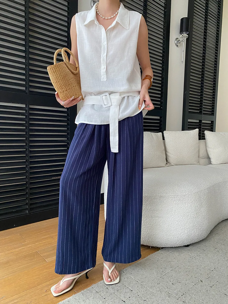Sommerliches Damen-Tanktop mit einfarbigem Kragen und lockerem Schnitt am Bund – Detail 14