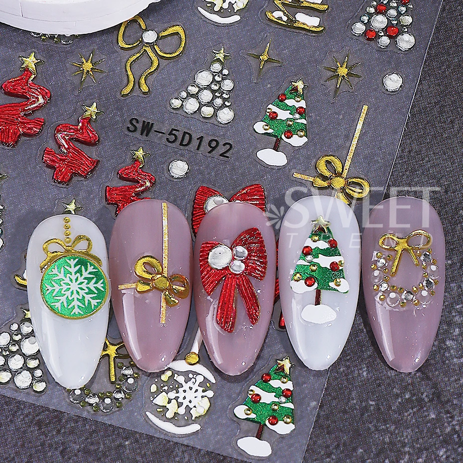 2 قطعة عيد الميلاد 5D تنقش مسمار ملصقات الشتاء القوس مصباح الكرة شجرة عيد الميلاد قرن الوعل مسمار الشارات المتزلجون السنة الجديدة مانيكير الديكور