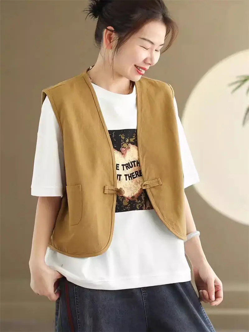 Literary Artistic Chinese Twill Cotton Workwear Style Vest For Women In Summer 2024 Retro Plate Buckle Short Versatile Top K2208