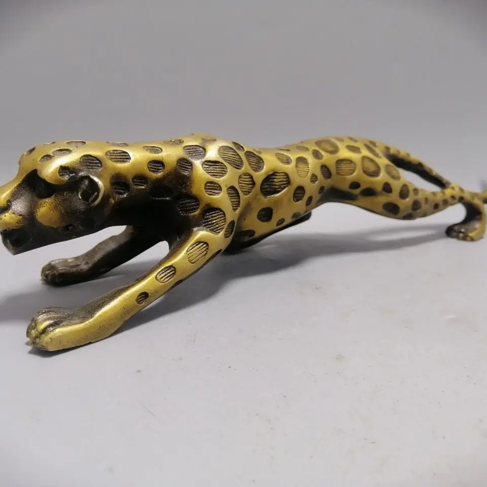 

Copper agile leopard Statue animal leopard Statue Office Home Decor Gift for Desk Ornament