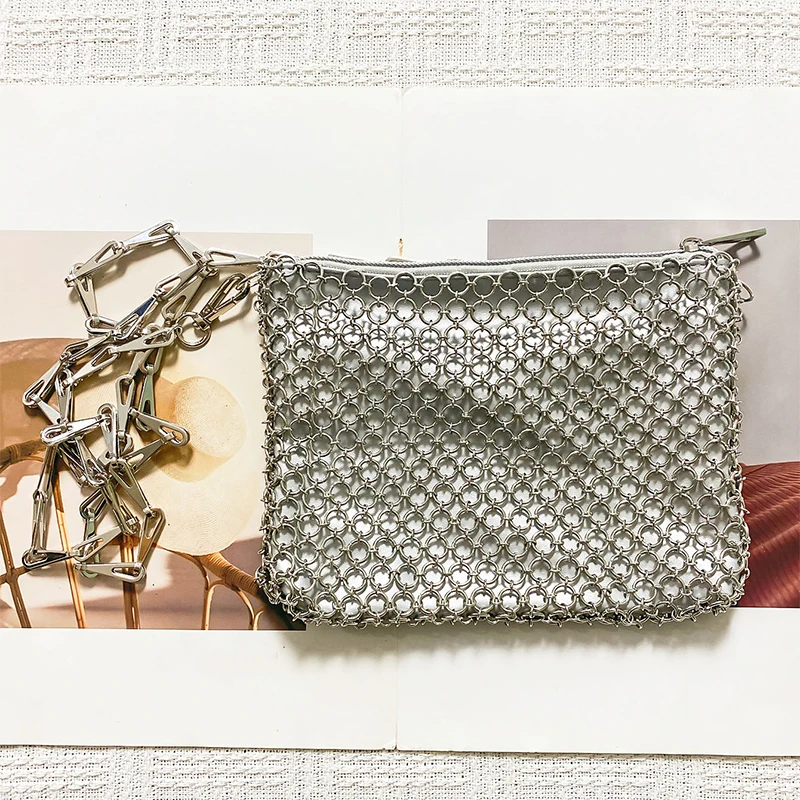 

2025 new high-end shiny silver niche design hollowed out handmade woven bag casual small flower bead shoulder bag