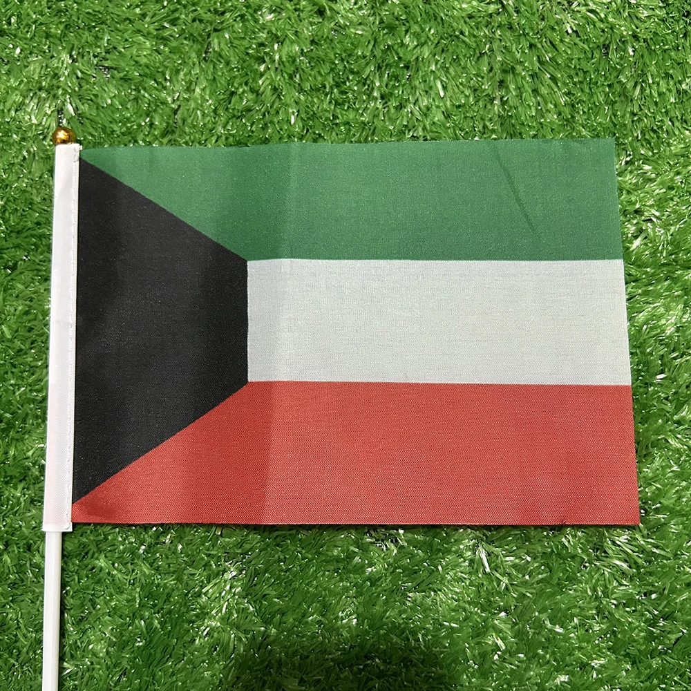 (SKY FLAG) Kuwait-Handflagge, 10/20/50 Stück, 21 x 14 cm, Kuwait-Handflaggen zum Schwenken mit Kunststoffstange für Sportaktivitäten und zur Dekoration im Haus. – Detail 4