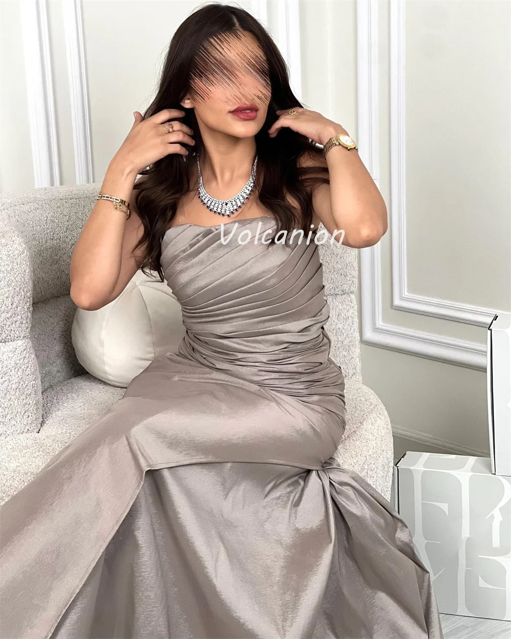 Customized Modern Style Exquisite Charmeuse Ruched Draped Straight Strapless Long Dresses Bespoke Occasion Dresses High Quality