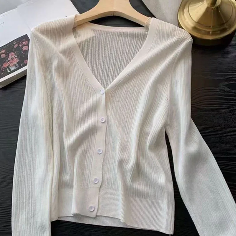 Cardigan de malha camisola versátil feminino primavera/verão 2024 nova moda auto cultivo protetor solar senhoras casaco superior