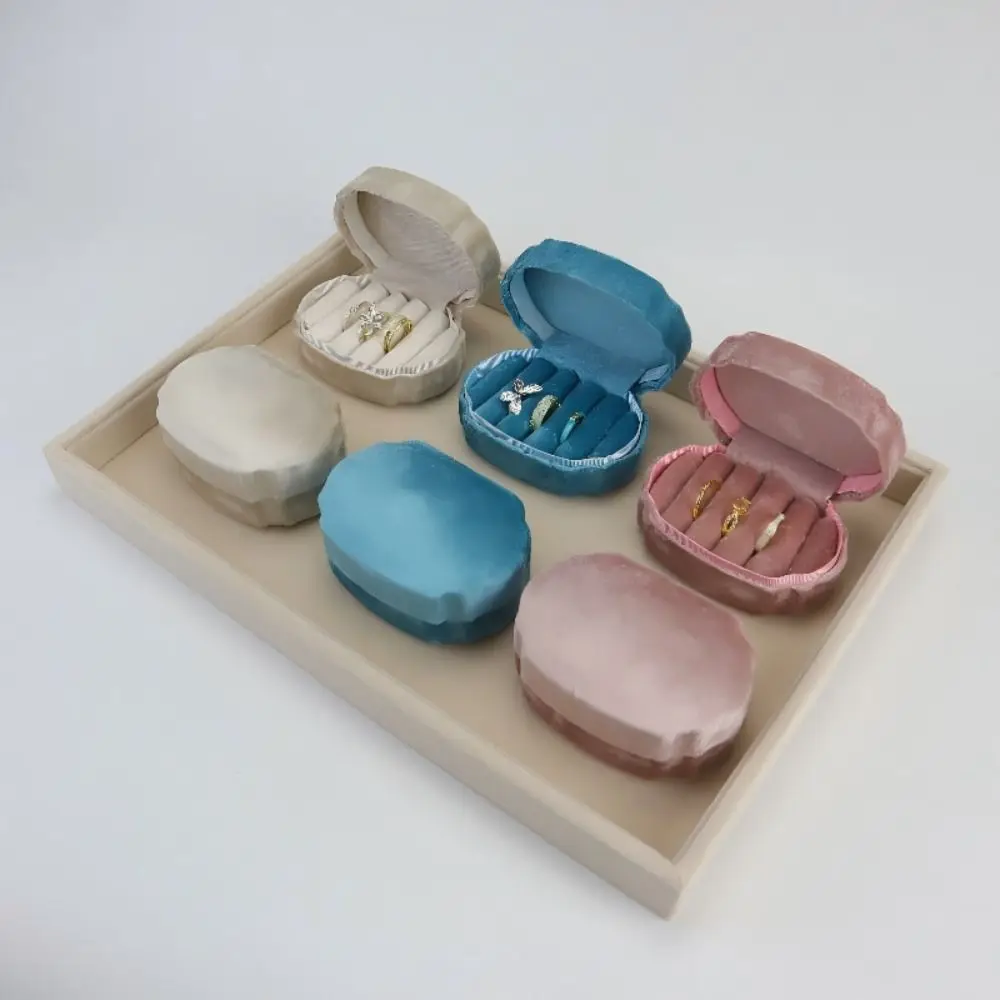 Velvet Velvet Ring Box Multi Slot Lightweight Jewelry Organizer Box Luxury Finish Soft Interior Wedding Jewelry Case