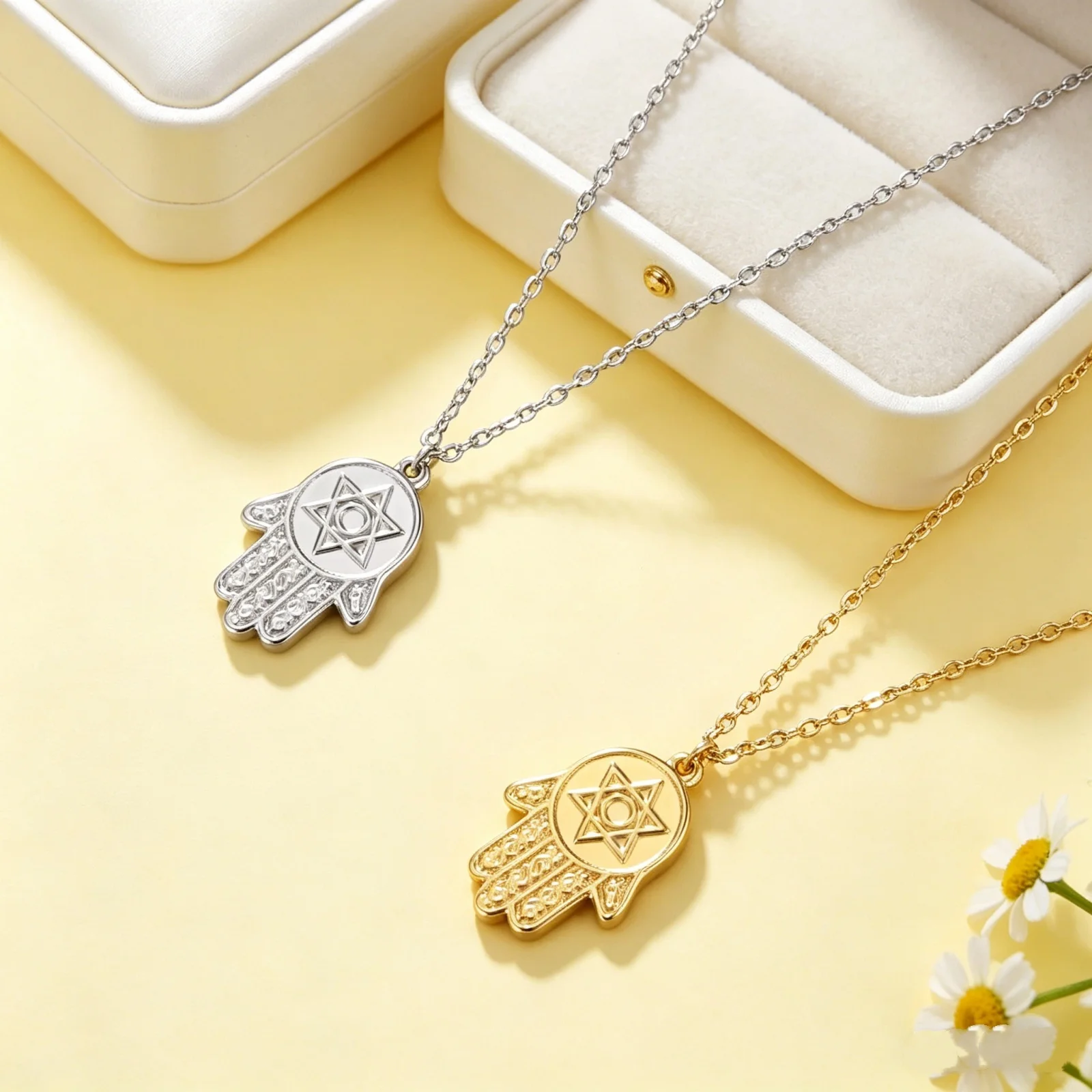 Palm Hexagram Pendant Stainless Steel Necklace Men's and Women's Fashion Retro Jewish Talisman Jewelry