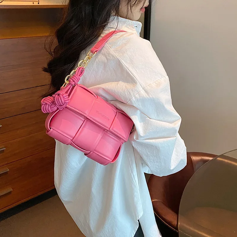 Pink Dopaamine Crossbody Bag Women's Fashion High-End Sensation Niche Design Autumn Winter Popular Small Luxury Handbag