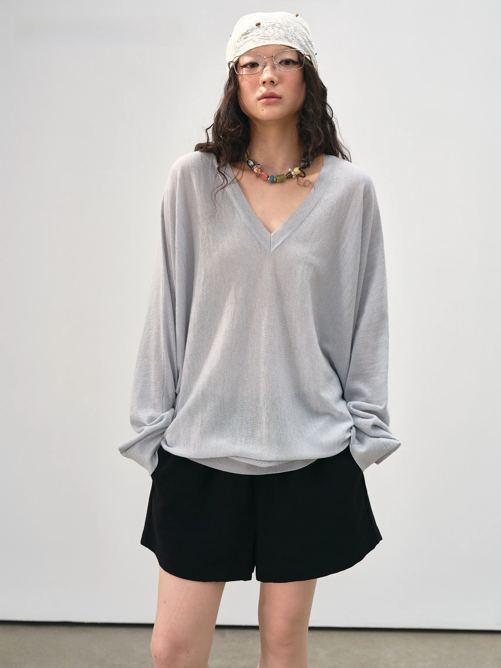 

VERMO Wool Linen V-Neck Batwing Sleeve Knitted Sweater Soft And Rough Interwoven Light Grey And Camel Floral Casual Loose Fit