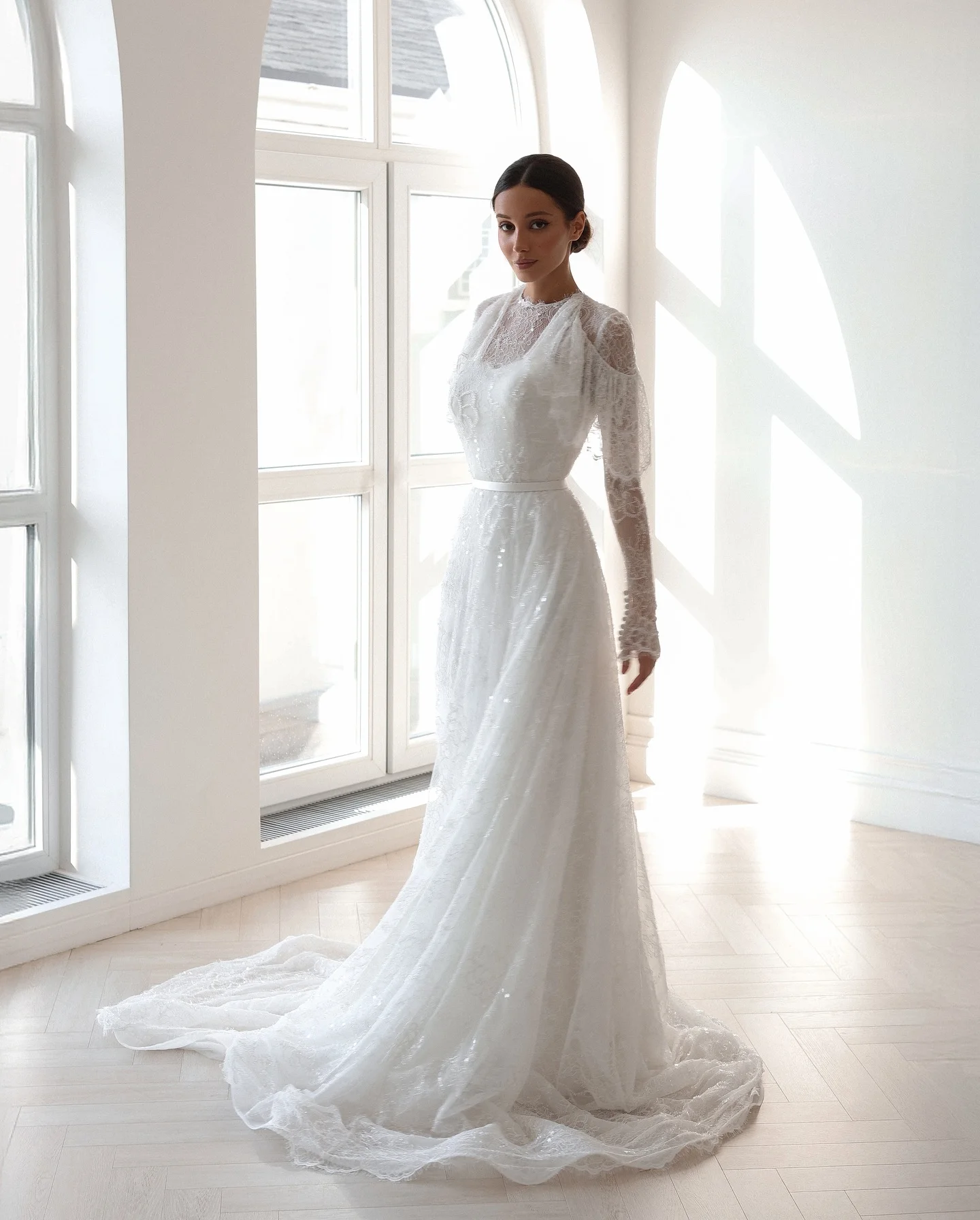 Luxury Lace Wedding Dress Draped Full Sleeves Sweep Tarin White Bridal Gown Customized Robe De Mariée