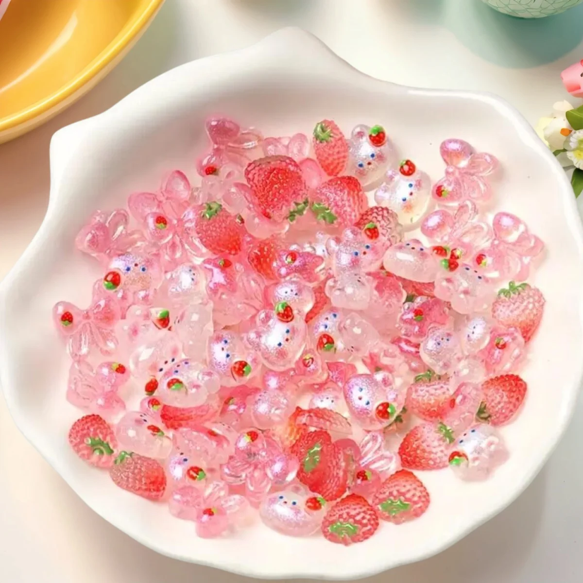 50Pcs 혼합 만화 딸기/토끼/나비 네일 참 플랫 백 수지 딸기 네일 장식 DIY Sweet Girl Bunny Nail Parts