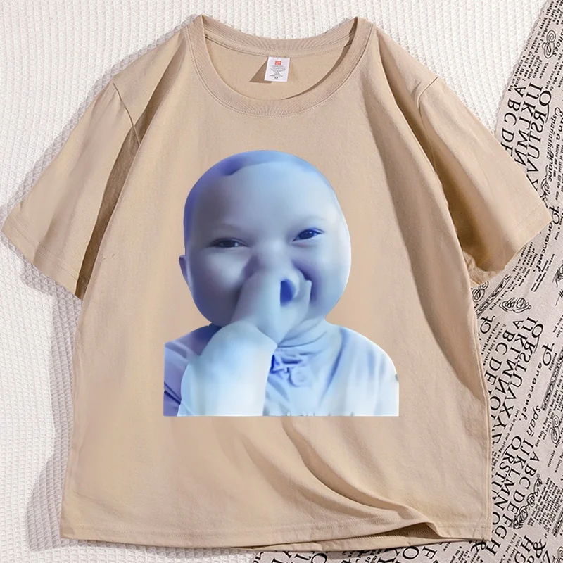 Ai Baby Holding Laugh Meme Viral Trend T Shirt Men Women Fashion Casual Cotton T-shirt Funny Graphic Tees Round Neck Loose Tees