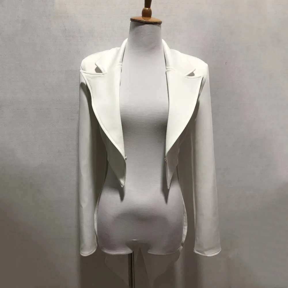 Abrigo de cola blanco y negro para mujer, traje de actuación de grupos de baile de Jazz, bailarina principal Sexy, fiesta en club nocturno, espectáculo de Carnaval, ropa de escenario