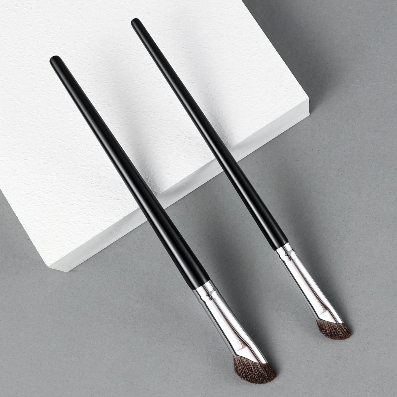 

2pcs Blade Eyeliner Brush Ultra Thin Fine Angle Flat Eyebrow Brush Nose Shadow Brush Under The Eyes Place Precise Detail Brush