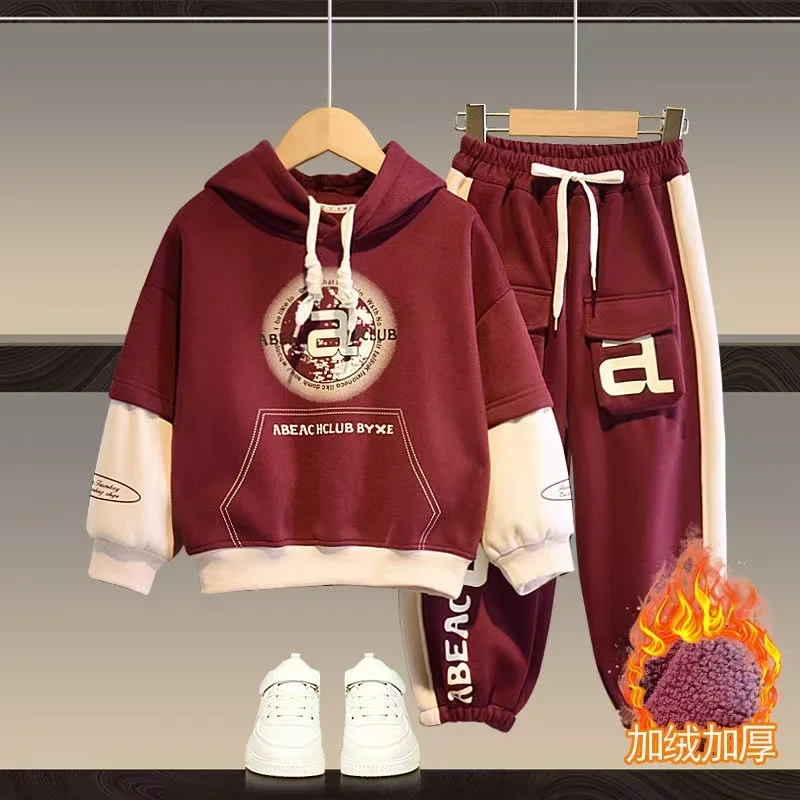 

Korean Sweater Children's Handsome Two-piece Set Boys' Autumn And Winter Sports Suit With Plush Suit