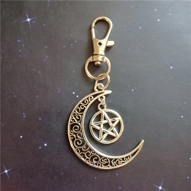 Moon Key Chain, Keychain gift,Creative Crescent Moon Keychain, Boho Pendant Jewelry, Vintage Pentagram keychain