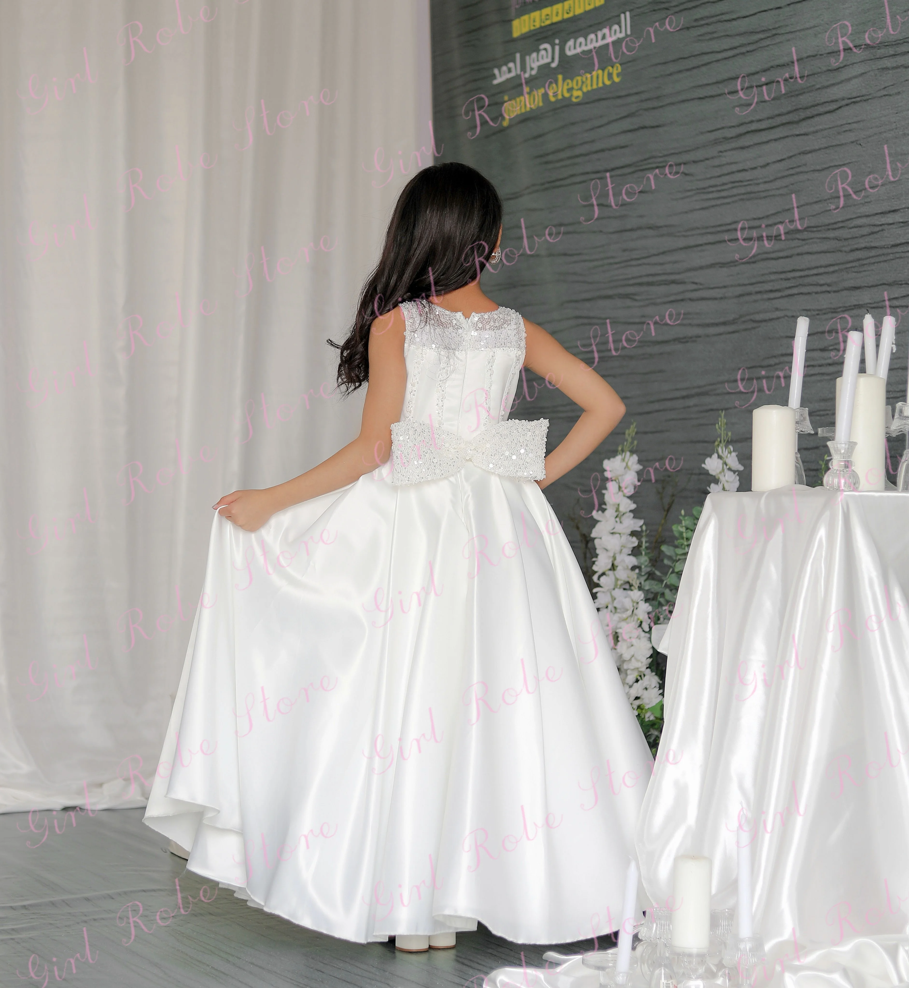 Luxurious White Flower Girl Dress For Wedding Quality Satin Glitter Beading With Bow Elegant Princess First Communion Ball Gown