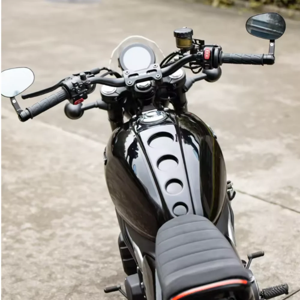 450CL-C modified fuel tank cover with dedicated straight-mount fuel tank cover, specifically for 450CLC two-seater version.