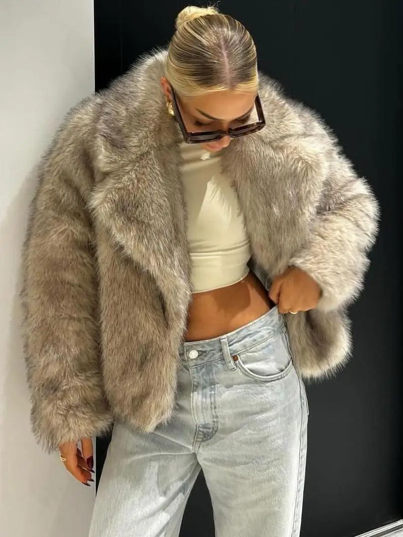 

Модная короткая шуба из искусственного меха для женщин, простая, элегантная, экологичная, с воротником из меха, пушистая верхняя одежда из полиэфирного волокна, с длинными рукавами