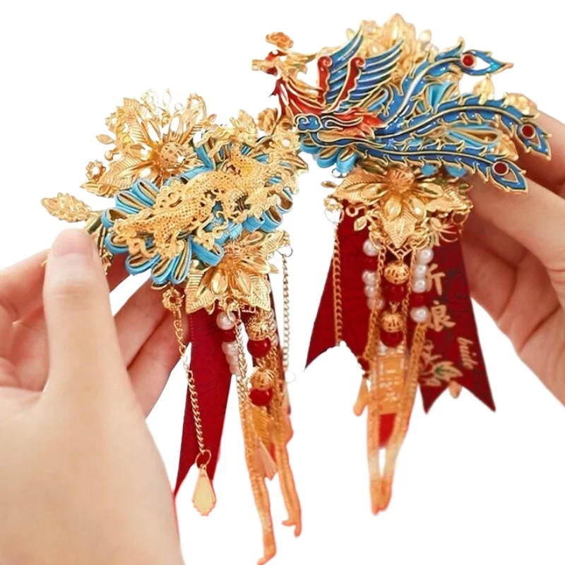 wedding-gift-corsage-don't-spend-a-pair-of-feeling-placket-flowers-a-full-set-of-blue-and-gold-dragon-and-phoenix-chengxiang