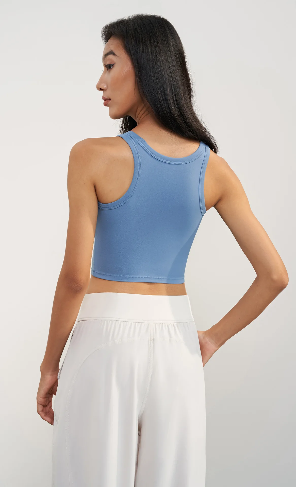 Sujetador deportivo de cintura con cuello redondo para mujer, chaleco de Yoga ajustado, Top de realce de alto impacto, almohadilla fija para el pecho, Color sólido