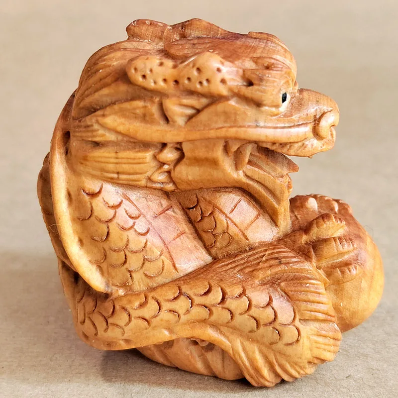 

Q4785 - 2" Hand Carved Boxwood Netsuke Figurine - Dragon